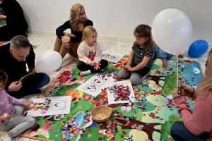 Praca plastyczna, wyklejanki