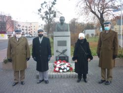 Obchody 153. rocznicy urodzin Marszałka Piłsudskiego - delegacja ZOR RP.