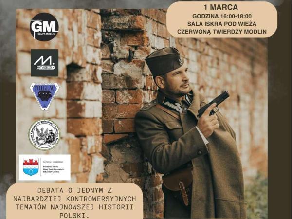 Graficzna informacja treści, żołnierz z pistoletem w dłoni oparty o ceglany mur, po lewej stronie logotypy.